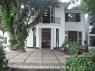 Escola Bahiana de Medicina e Saúde Pública